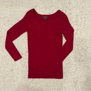 Forever 21 Red V-Neck Fitted Sweater Size Small